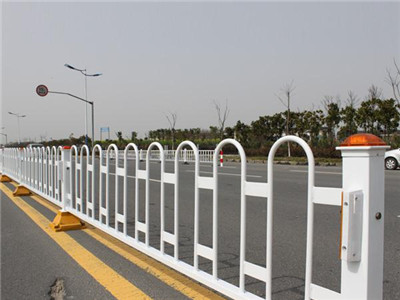 鋅鋼道路護(hù)欄 鋅鋼道路護(hù)欄