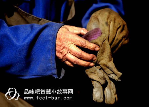 感動中國的81歲賣煤翁陸松芳-平凡人不平凡的故事_平凡人不平凡_平凡人感人小故事