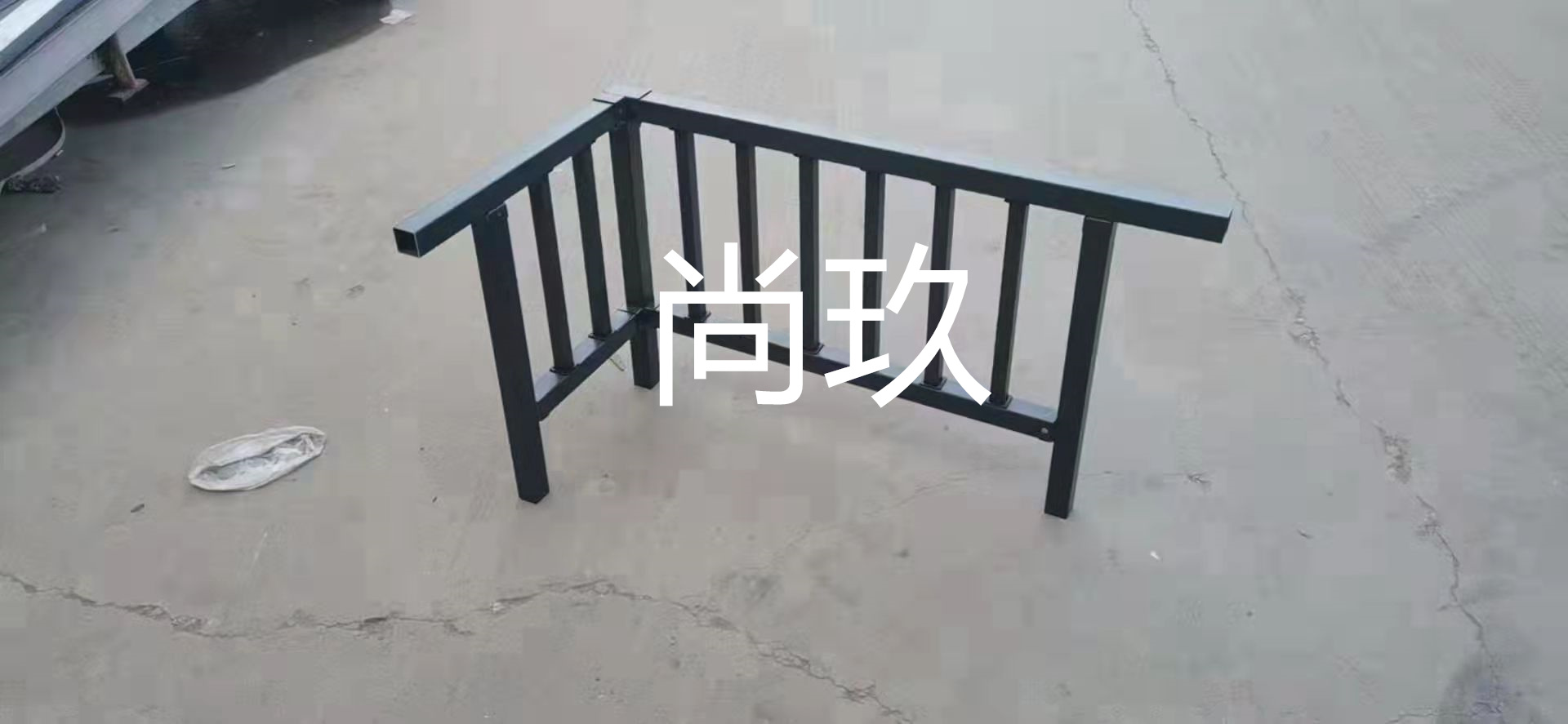 空調(diào)護(hù)欄